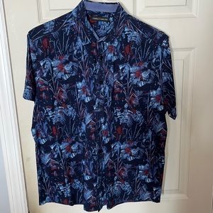 Vince Camuto Short Sleeve Button Down
